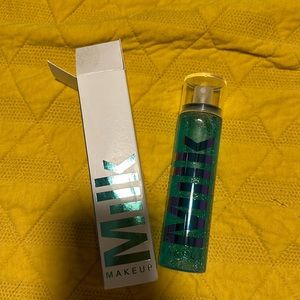 -Milk Hydro Setting Spray